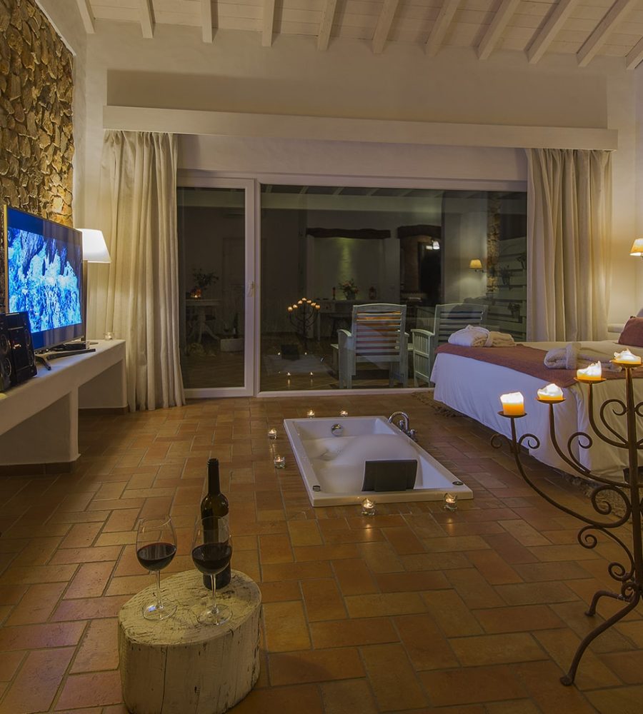 suite-deluxe-frente-header